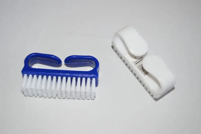 Brosse à ongle  1 Face ergonomique